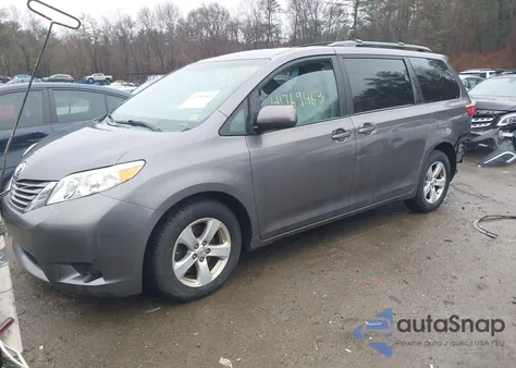 2015 Toyota Sienna Le 8 Passenger из США, поврежденный, VIN 5TDKK3DC1FS634254